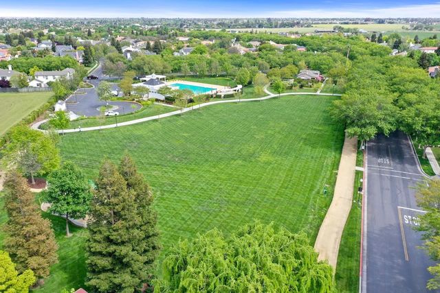 1050 Belmont Ln, Tracy, CA 95377