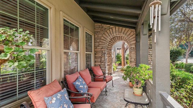 1050 Belmont Ln, Tracy, CA 95377