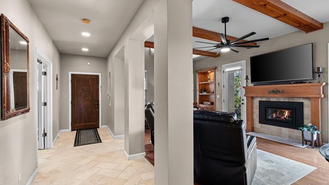 1050 Belmont Ln, Tracy, CA 95377