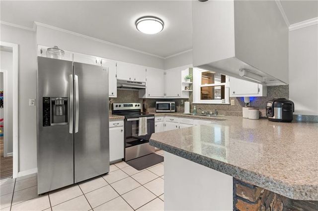 49 Plateau Avenue W, Satsuma, AL 36572