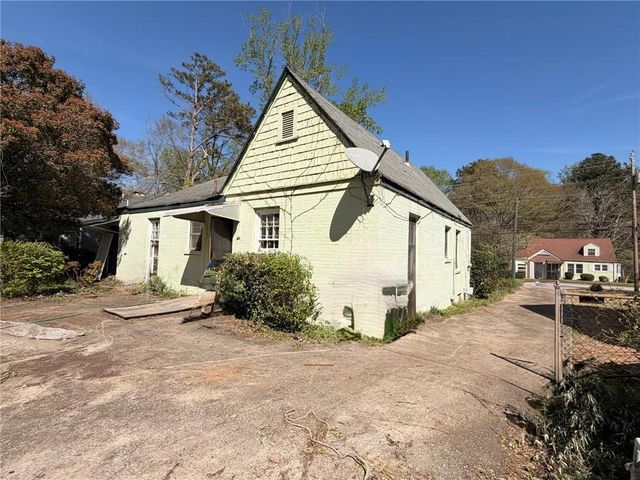 2519 Sylvan Road, East Point, GA 30344