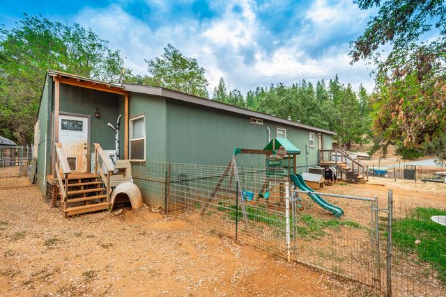 18000 W Clinton Rd, Jackson, CA 95642