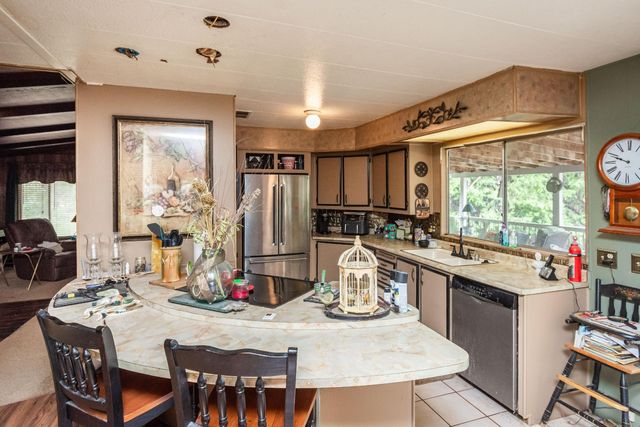 18000 W Clinton Rd, Jackson, CA 95642