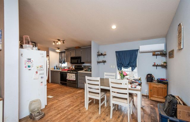 18000 W Clinton Rd, Jackson, CA 95642