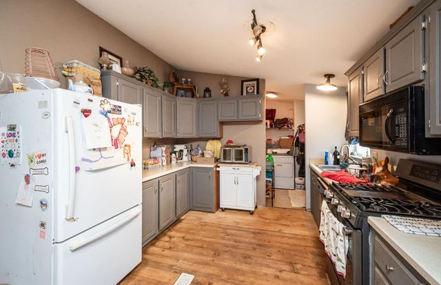 18000 W Clinton Rd, Jackson, CA 95642