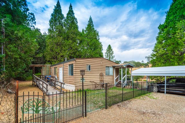 18000 W Clinton Rd, Jackson, CA 95642