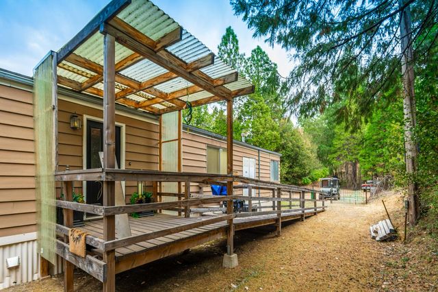 18000 W Clinton Rd, Jackson, CA 95642