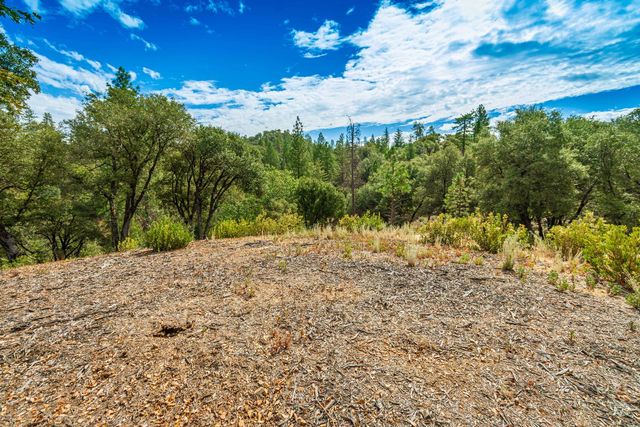 18000 W Clinton Rd, Jackson, CA 95642