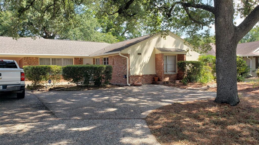 4662 Richmond Avenue, Houston, TX 77027