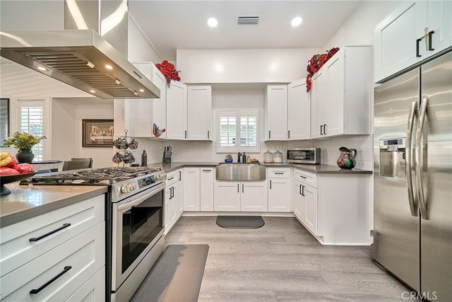 800 E 27th, Los Angeles, CA 90011