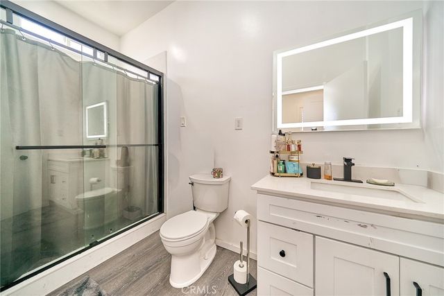 800 E 27th, Los Angeles, CA 90011