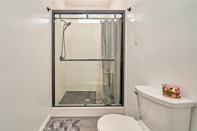 800 E 27th, Los Angeles, CA 90011