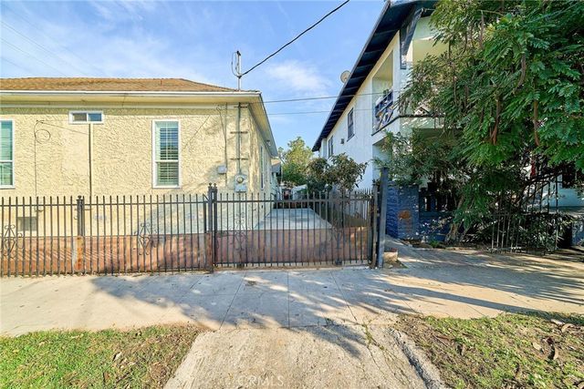 800 E 27th, Los Angeles, CA 90011