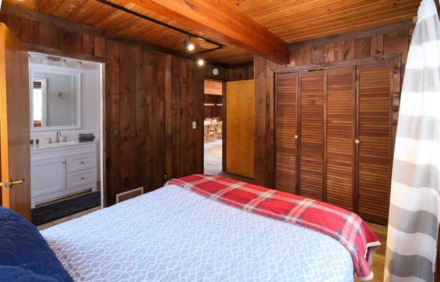 609 Alpine Drive, Mount Holly, VT 05758