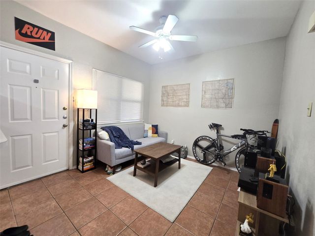 706 W 22nd ST 307, Austin, TX 78705