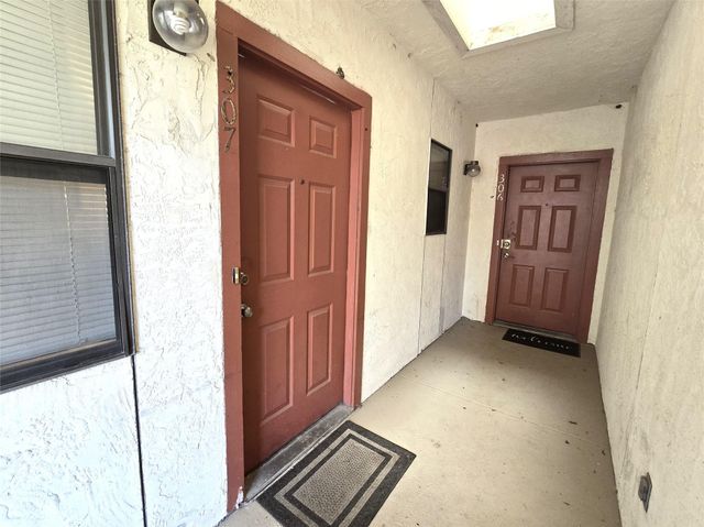 706 W 22nd ST 307, Austin, TX 78705