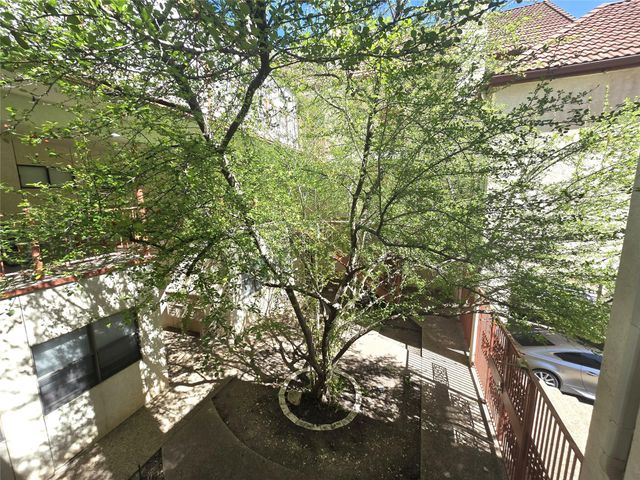 706 W 22nd ST 307, Austin, TX 78705