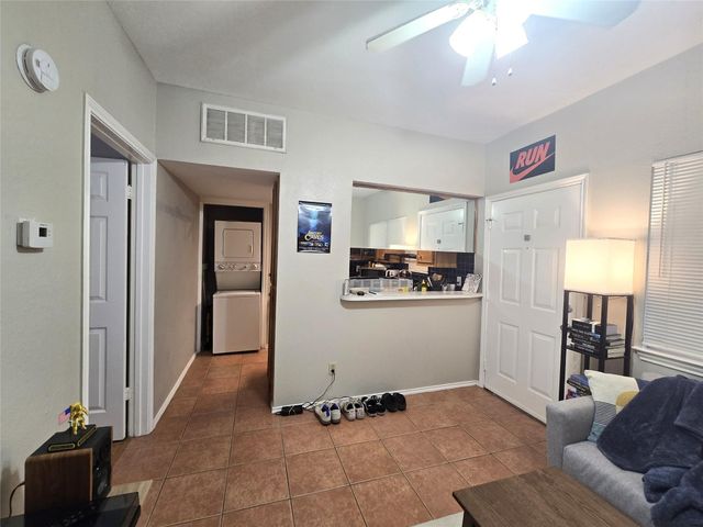 706 W 22nd ST 307, Austin, TX 78705