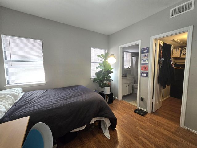 706 W 22nd ST 307, Austin, TX 78705