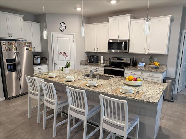 10437 LAXER CAY LOOP, San Antonio, FL 33576