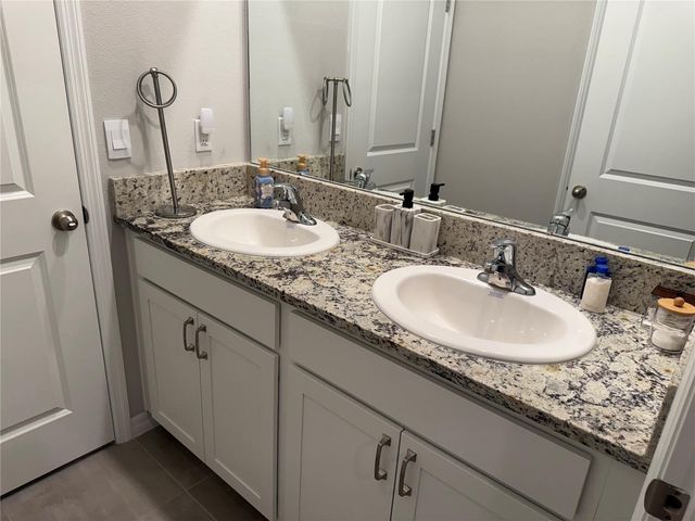 10437 LAXER CAY LOOP, San Antonio, FL 33576