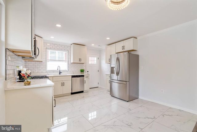 7850 BURNSIDE RD, Landover, MD 20785