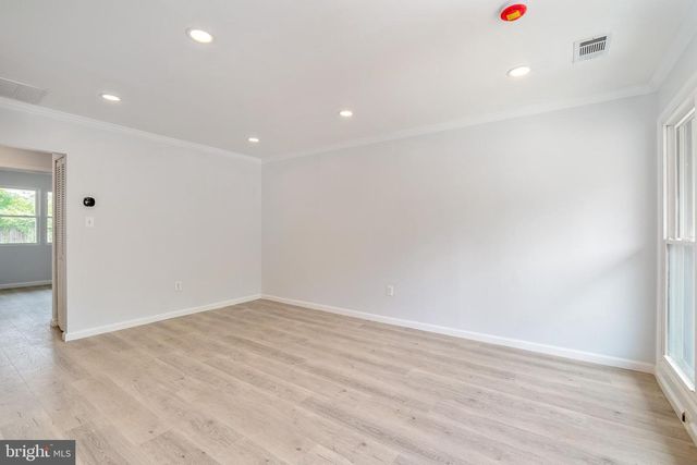 7850 BURNSIDE RD, Landover, MD 20785