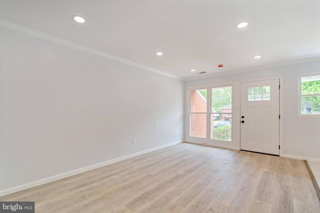 7850 BURNSIDE RD, Landover, MD 20785