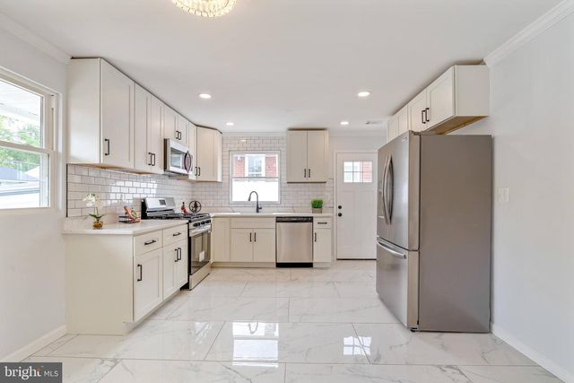 7850 BURNSIDE RD, Landover, MD 20785