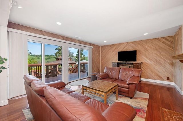 893 Shasta Cir, El Dorado Hills, CA 95762