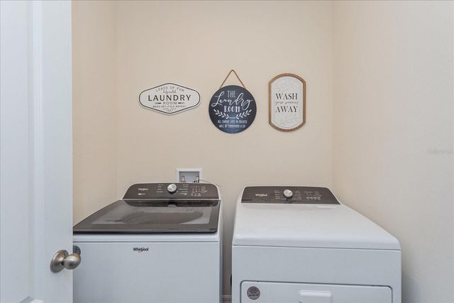 6358 SANDERS GROVE CIRCLE, Okahumpka, FL 34762