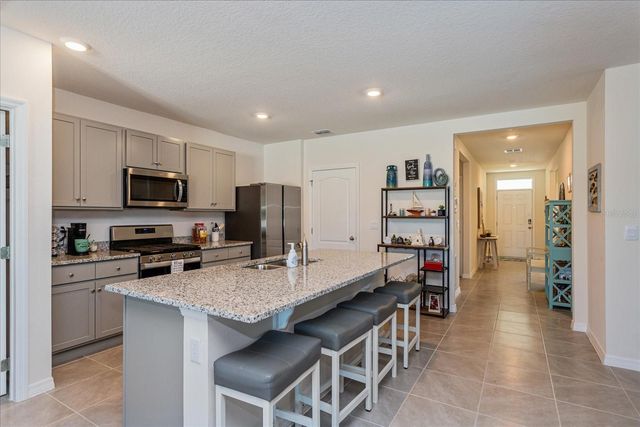 6358 SANDERS GROVE CIRCLE, Okahumpka, FL 34762