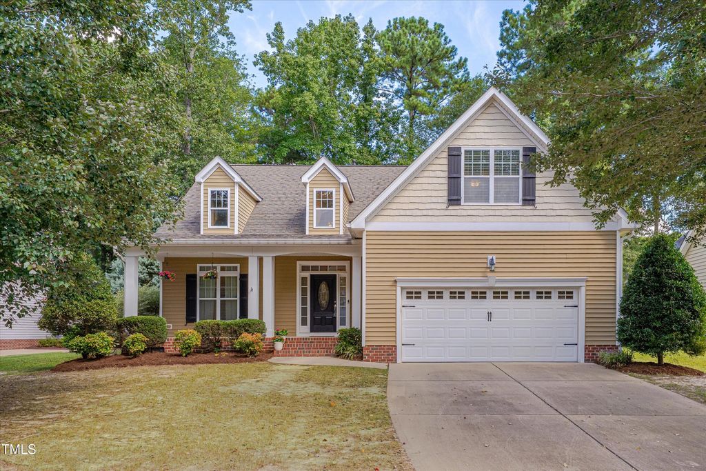 929 Lukestone Drive, Fuquay Varina, NC 27526