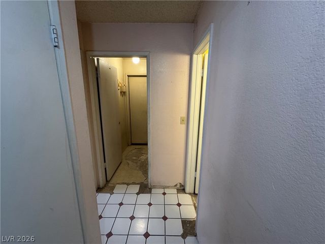 1997 Crowley Way, Las Vegas, NV 89142