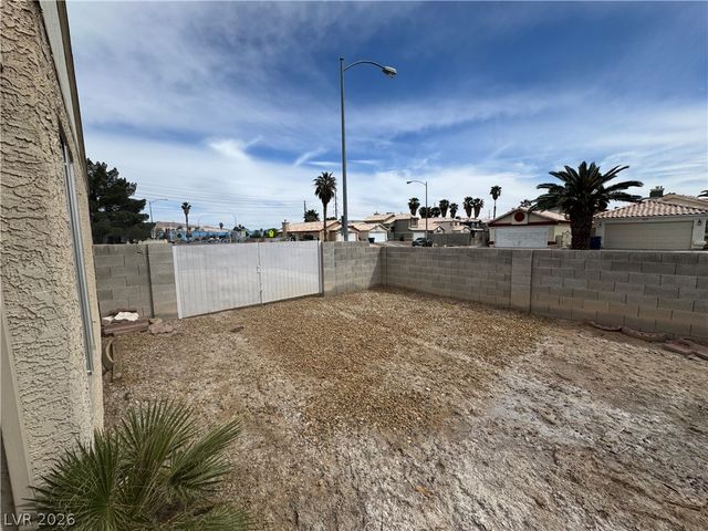 1997 Crowley Way, Las Vegas, NV 89142