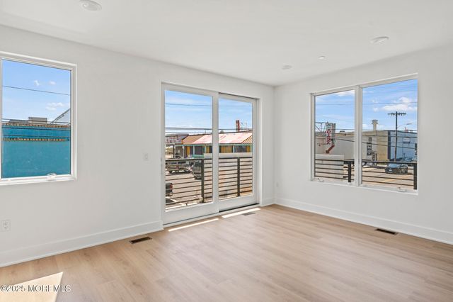 500 Ocean Terrace 4, Seaside Heights, NJ 08751