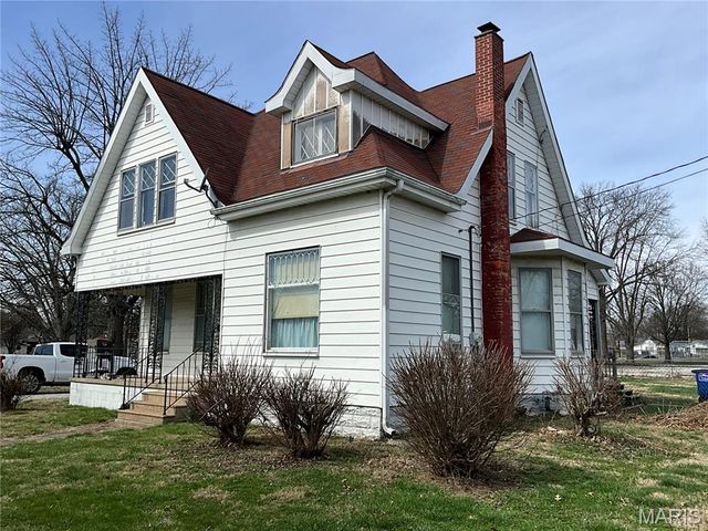 625 Montgomery Street, Staunton, IL 62088