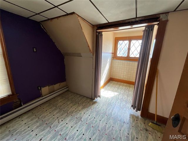 625 Montgomery Street, Staunton, IL 62088