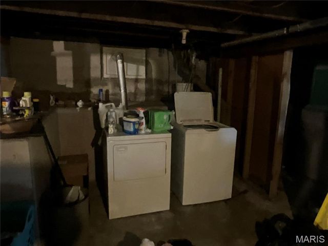 625 Montgomery Street, Staunton, IL 62088