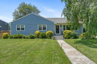 19 Washington Street, Trumbull, CT 06611