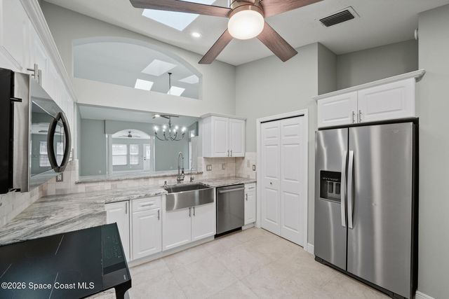 711 Kenwood Circle, Melbourne, FL 32940