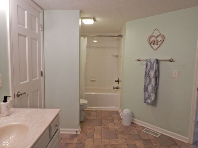 7740 Quail Ridge Drive N, Plainfield, IN 46168