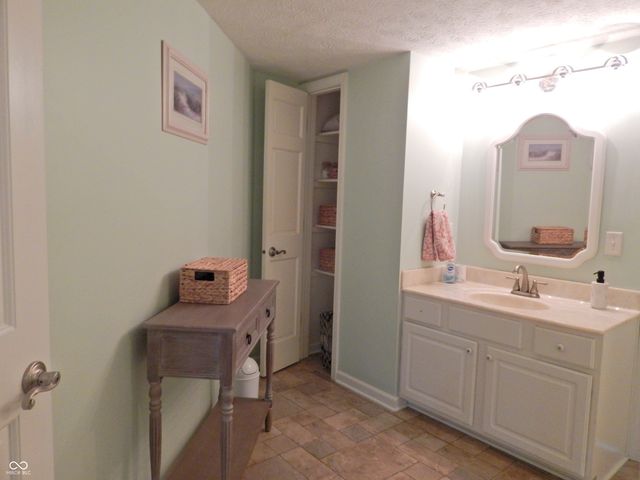 7740 Quail Ridge Drive N, Plainfield, IN 46168