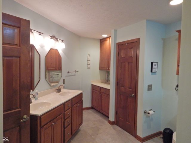 7740 Quail Ridge Drive N, Plainfield, IN 46168