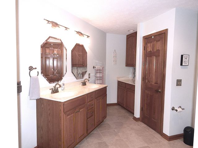 7740 Quail Ridge Drive N, Plainfield, IN 46168
