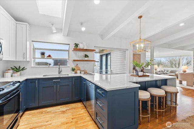 1400 Magnolia Boulevard W, Seattle, WA 98199