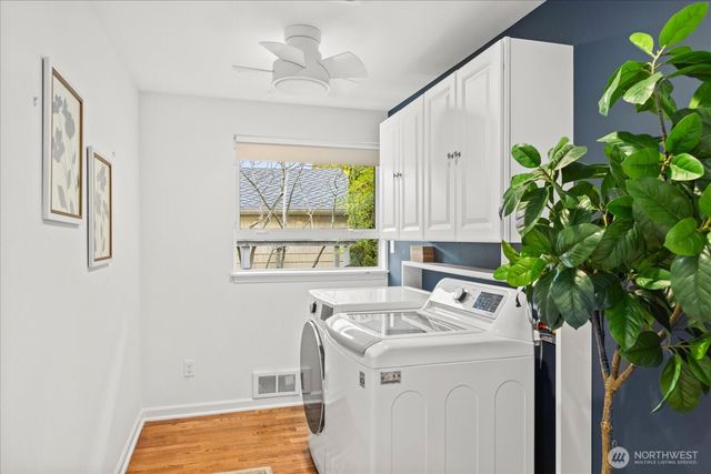 1400 Magnolia Boulevard W, Seattle, WA 98199