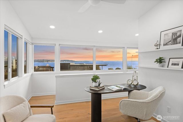 1400 Magnolia Boulevard W, Seattle, WA 98199