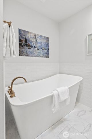 1400 Magnolia Boulevard W, Seattle, WA 98199