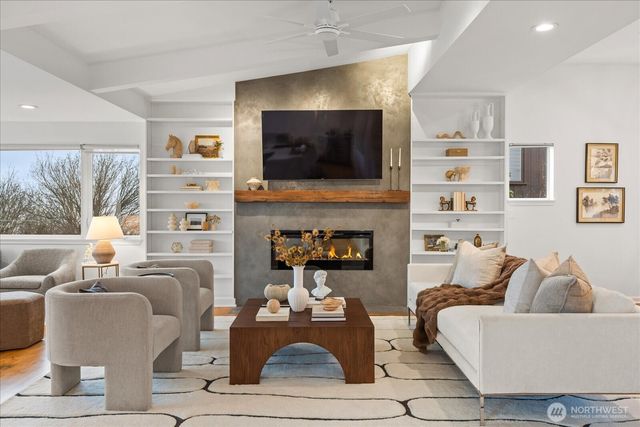 1400 Magnolia Boulevard W, Seattle, WA 98199